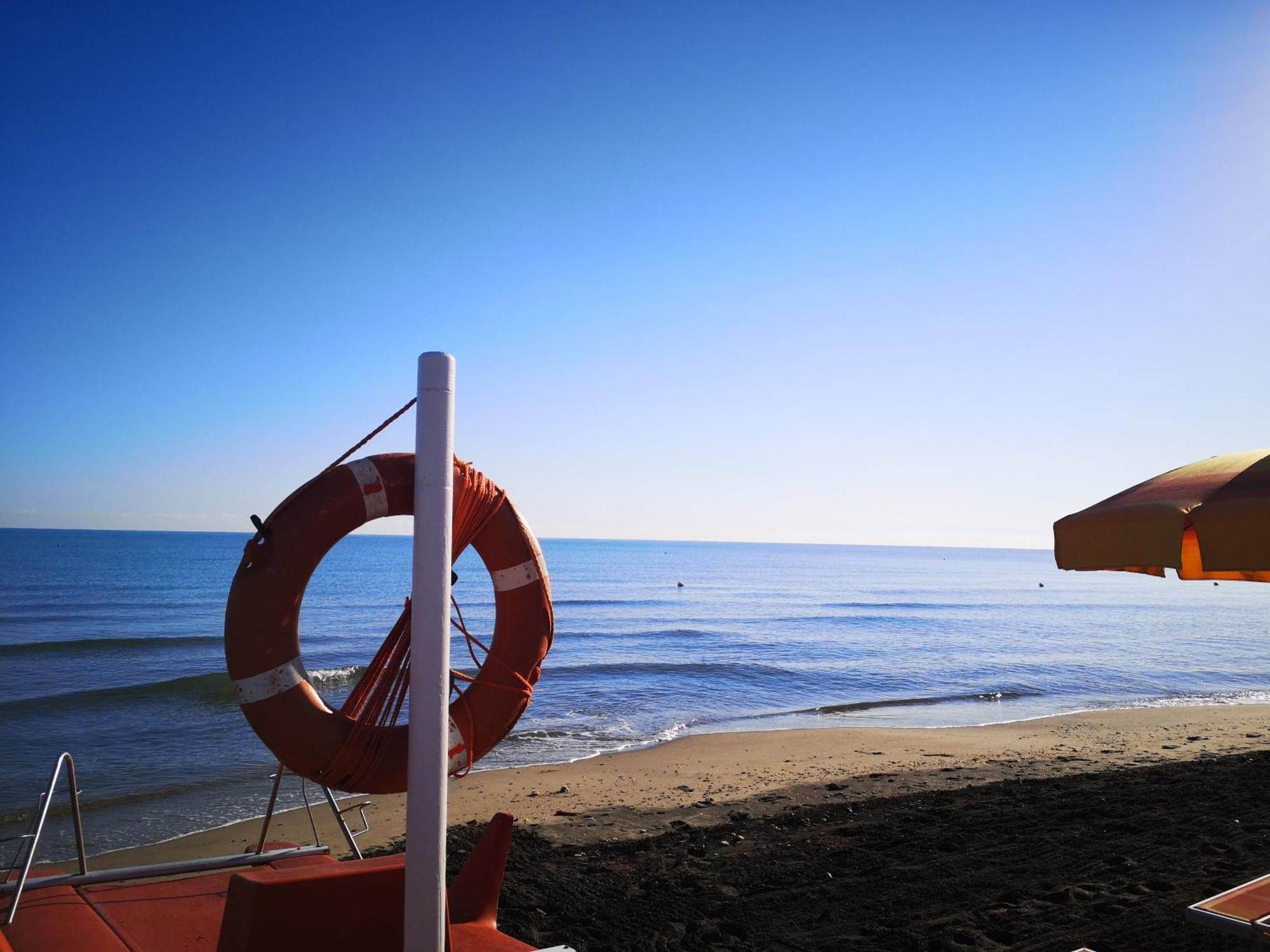 Baywatch Hotel Маргерита ди Савоя Екстериор снимка